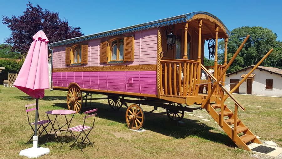 Hébergement AbracadaRoom : Roulotte Ô Bois d'mon cœur - Image 3