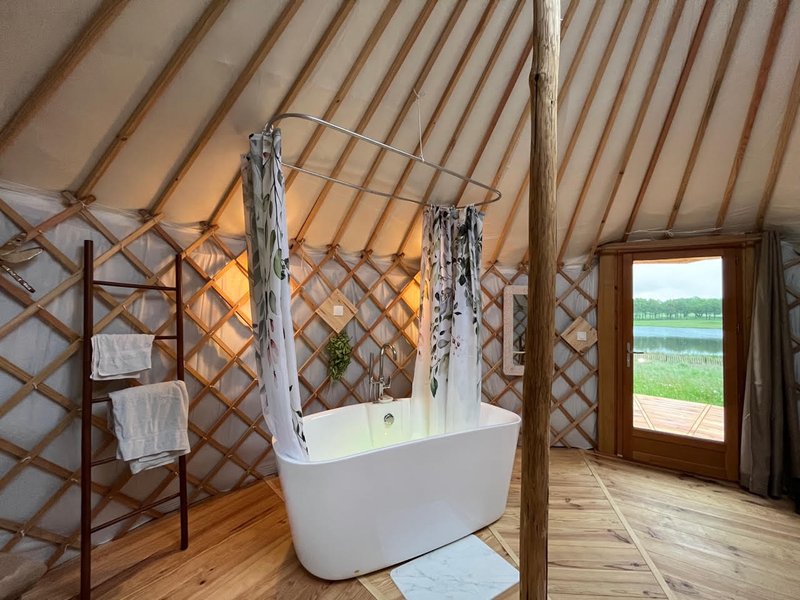 Hébergement AbracadaRoom : La Yourte contemporaine chauffée - Image 6