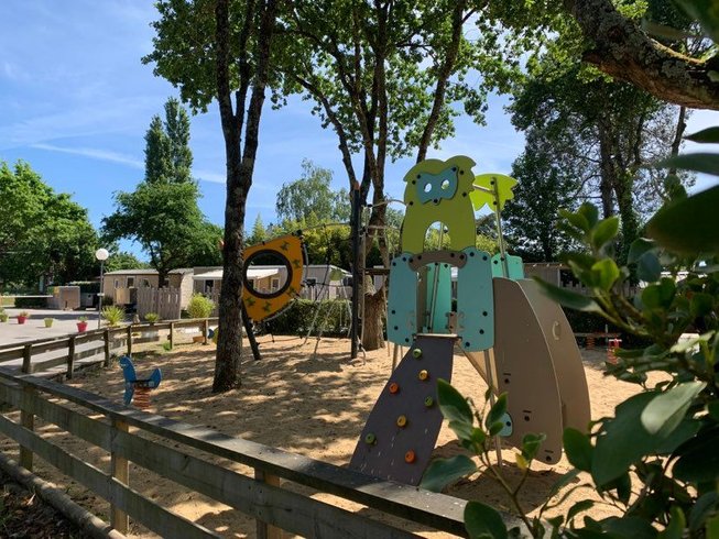 Domaine AbracadaRoom : Camping de l'Étang du Pays Blanc - Image 4