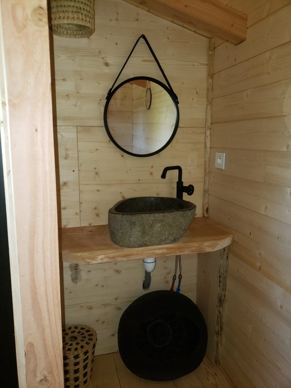 Ma cabane des rails & SPA à Chartrier Ferriere (26)