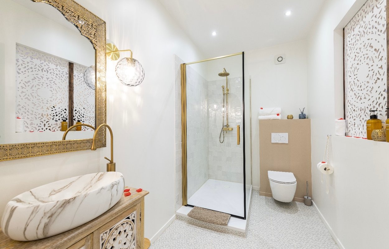 Suite 1001 nuits avec Jacuzzi 15min Disney à Nanteuil Les Meaux (10)