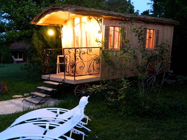 Hébergement AbracadaRoom : Roulotte tzigane - Image 12