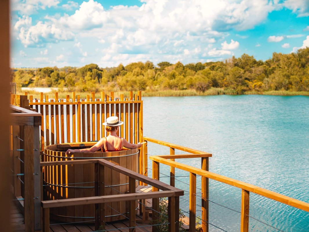 Cabane Spa Moorea à Sorgues (3)