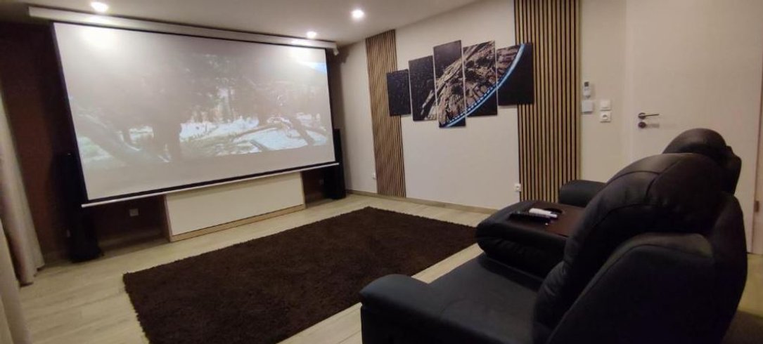 Hébergement AbracadaRoom : Gite O², Piscine, Spa & Cinéma - Image 10