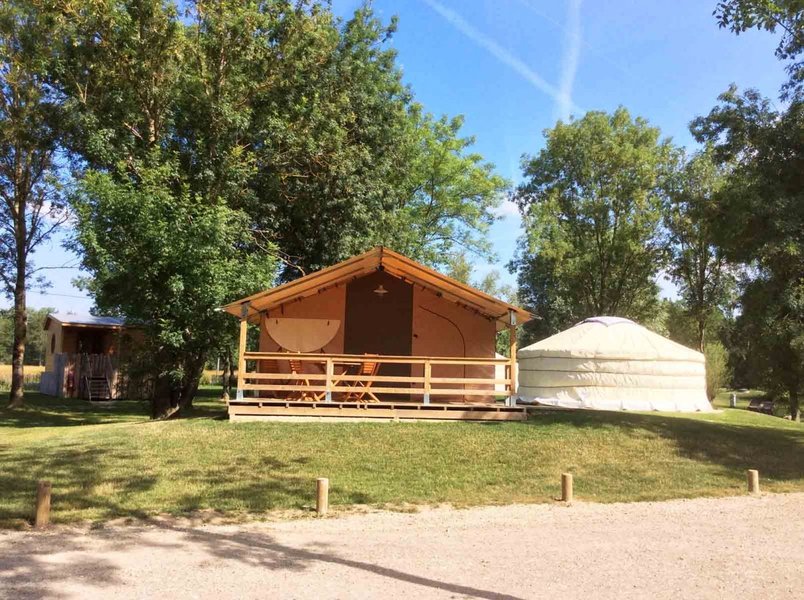 lodge toilé adapté aux personnes à mobilité réduites