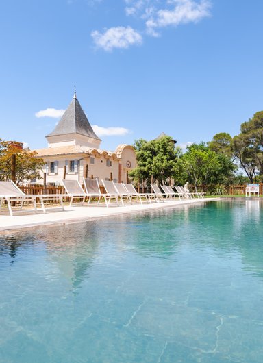 La Roseraie du Château, Gîte 5* & Spa Climatisé à Pezenas