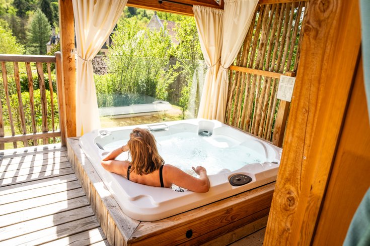 Hébergement AbracadaRoom : La cabane du Domaine des Ecus d'Or - Image 2