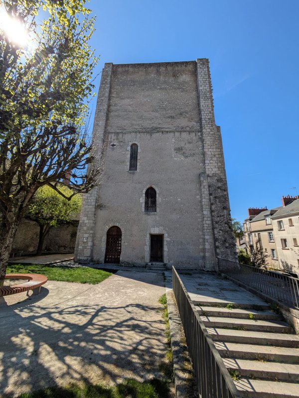 Les oubliettes de la tour Beauvoir à Blois (1)