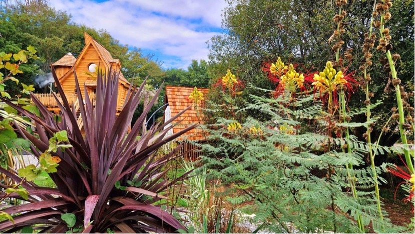 Hébergement AbracadaRoom : Le Repaire du dragon, château féérique avec SPA - Image 25