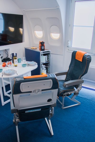 Hébergement AbracadaRoom : Insolite - Thème  Jet Privé - Image 3