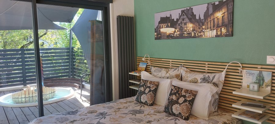 Hébergement AbracadaRoom : Le Jardin des Ecureuils & Spa - Image 4