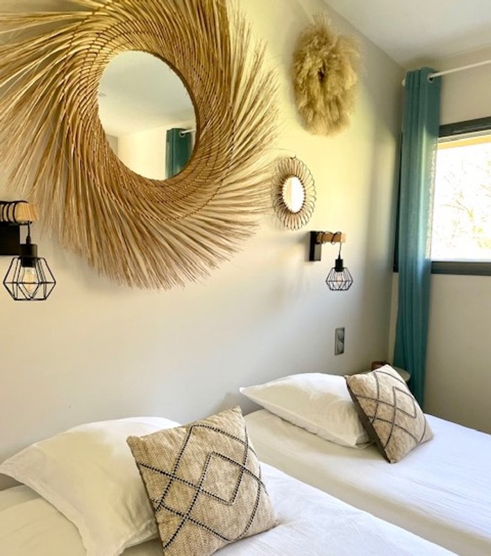 Ecolodge**** avec Spa en Aveyron à Saint-Affrique (14)