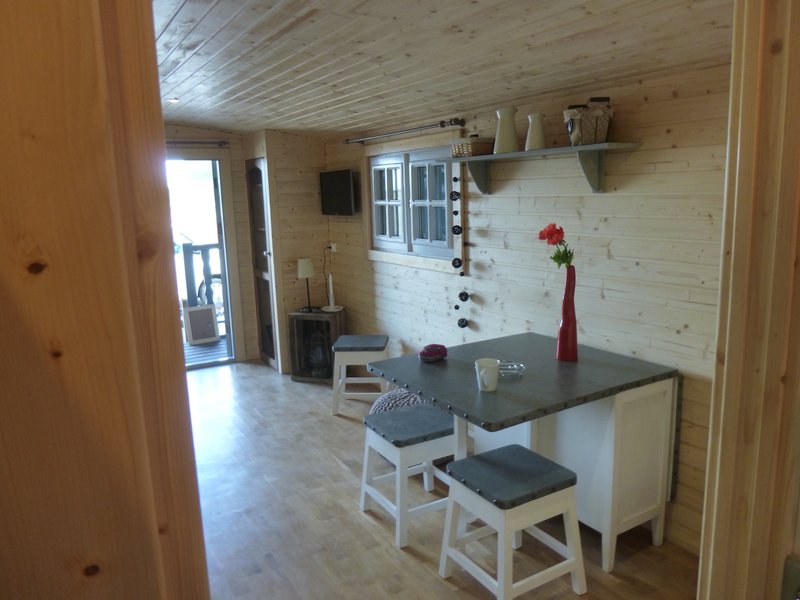 Hébergement AbracadaRoom : Roulotte de Charme - Image 8