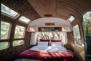 Voyage, Caravan Lodge