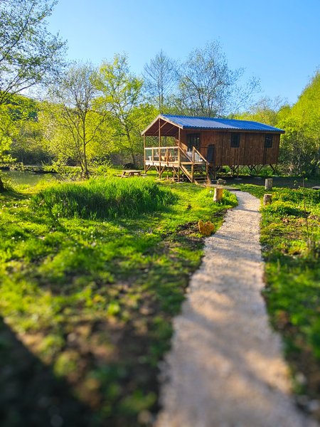 Hébergement AbracadaRoom : Lodge sur pilotis, étang privé, nature et biodiversité à Sarlat - Image 12