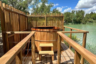 Cabane Spa Moorea à Sorgues (3)