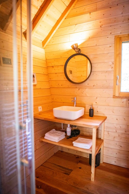 Cabane féérique  Spa - Cigogne noire à Vernois Les Vesvres (28)