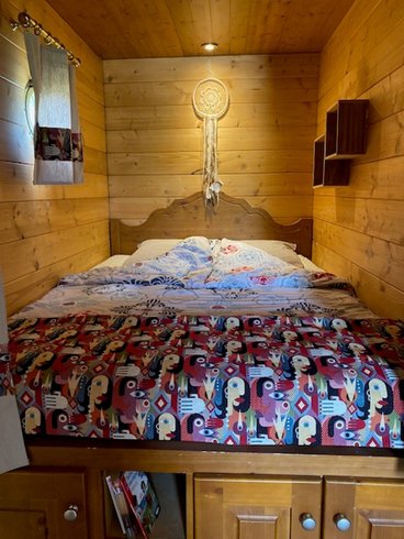 Hébergement AbracadaRoom : Roulotte Odine - Image 3