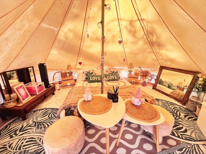 Domaine AbracadaRoom : La tente lodge spa de MFG - Image 5