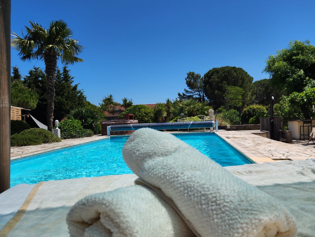 Le Mas Blanc & Spa à Malves-En-Minervois (18)