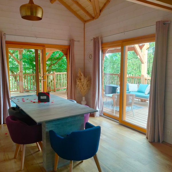 Hébergement AbracadaRoom : Le Château Des Fées & Spa - Image 20