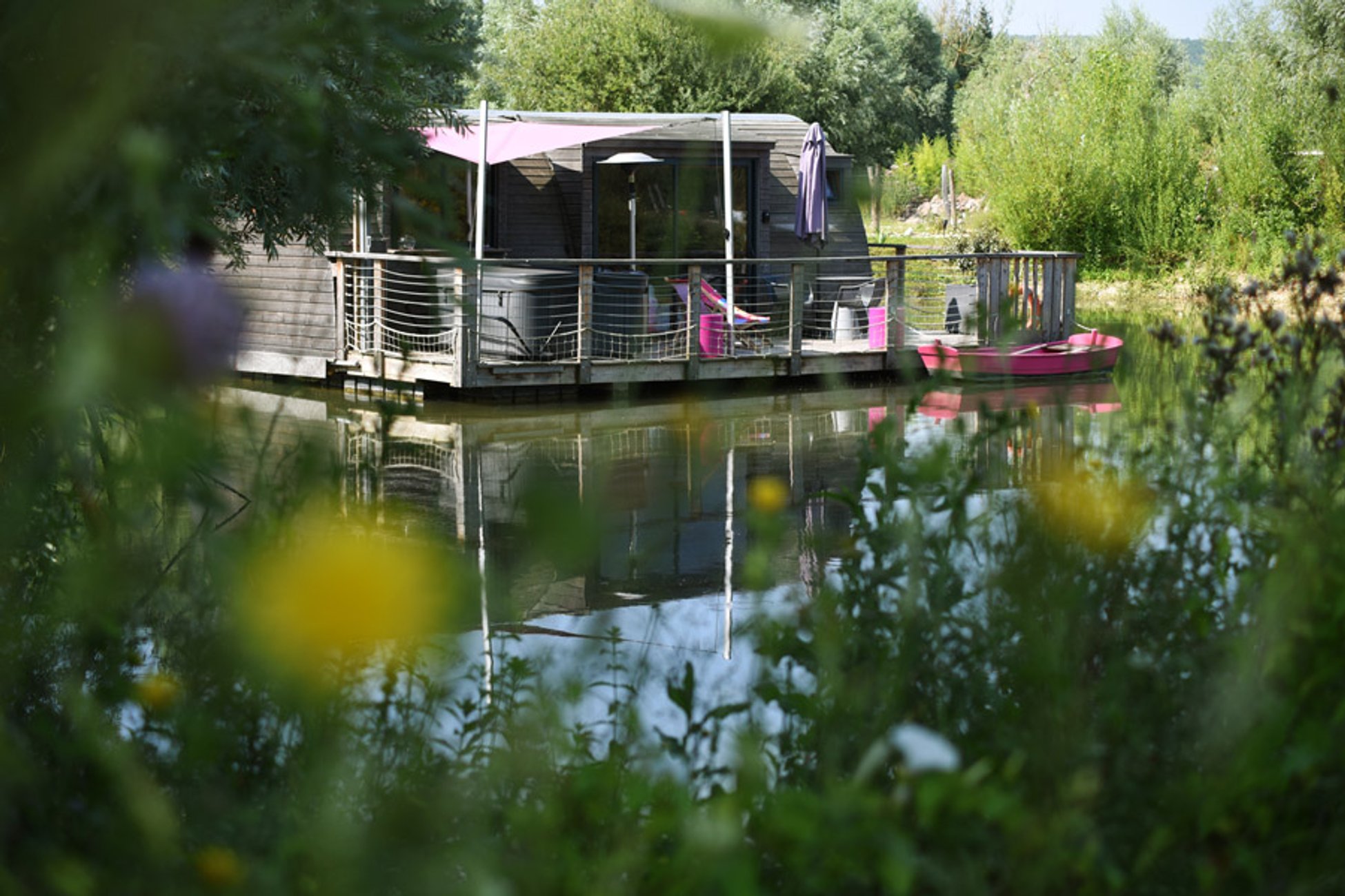 Hébergement UnicStay : Lodge flottant Les Preuses & Spa à Chablis