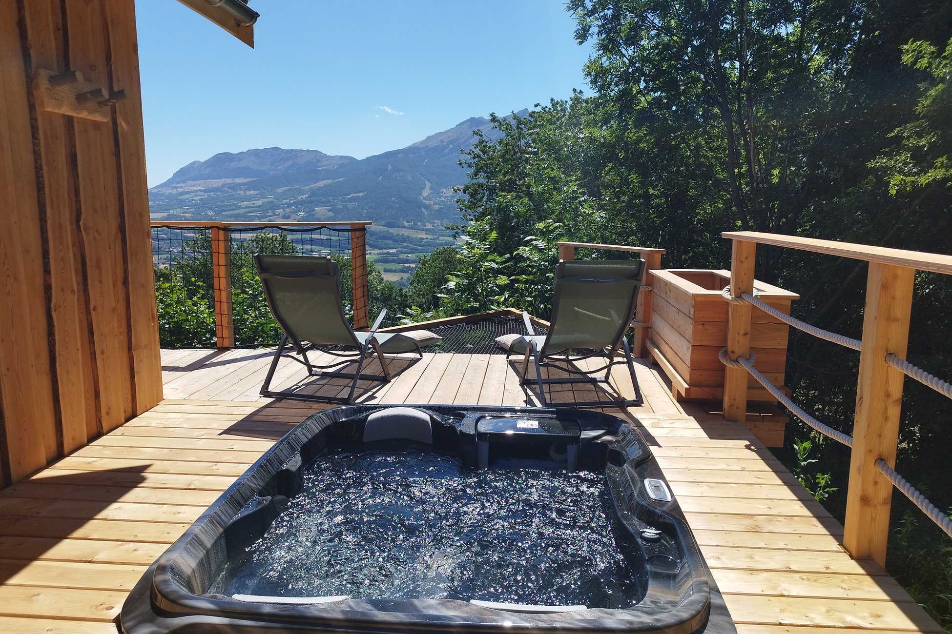 Hébergement UnicStay : Cabane de l'Aiguille & SPA à St Julien En Champsaur
