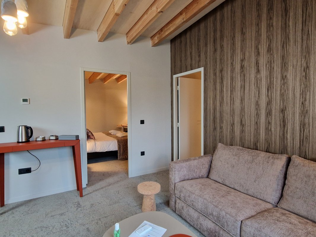Ecolodge Supérieur- 6 personnes à Yvre L'eveque (21)