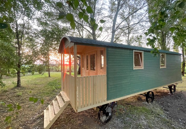 Hébergement AbracadaRoom : La Roulotte de la Clairière - Image 1