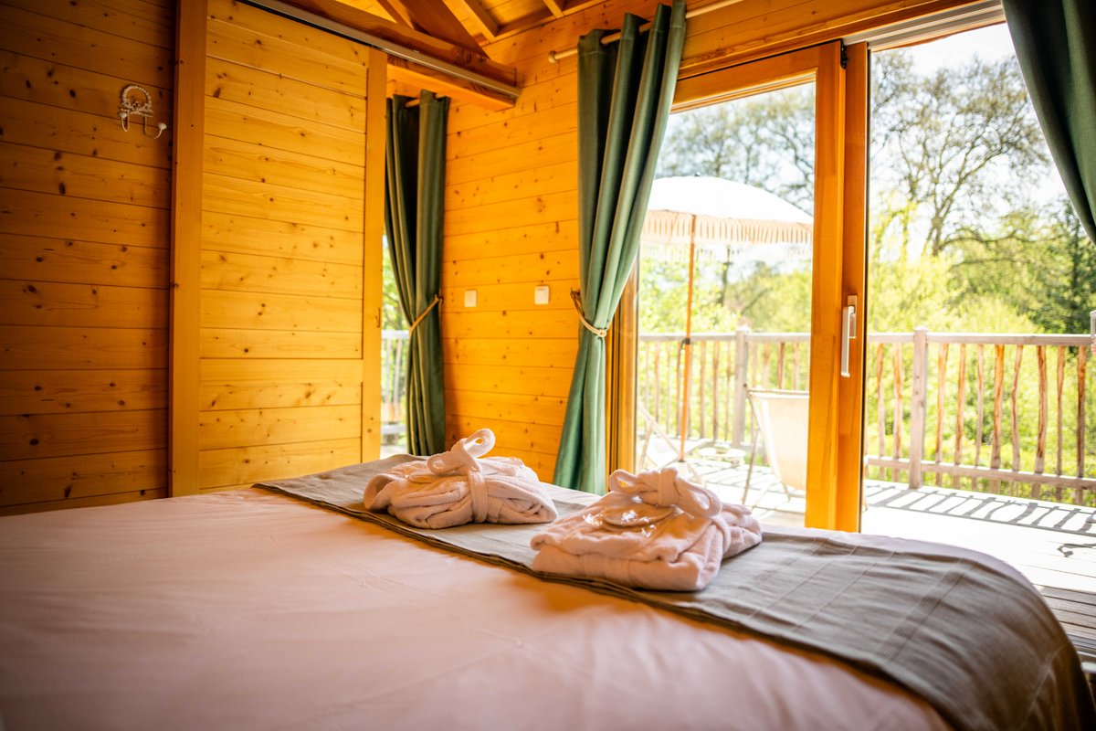 La cabane du Domaine des Ecus d'Or à La Bussière Sur Ouche (3)