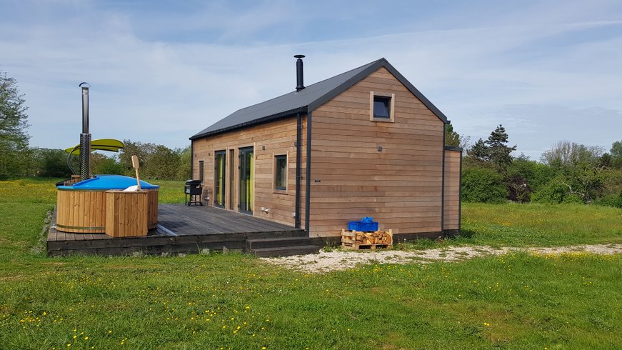 Hébergement AbracadaRoom : Cabane de l'Ecureuil & Bain nordique - Image 1