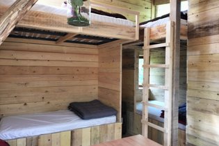 Cabane dans les arbres Jura