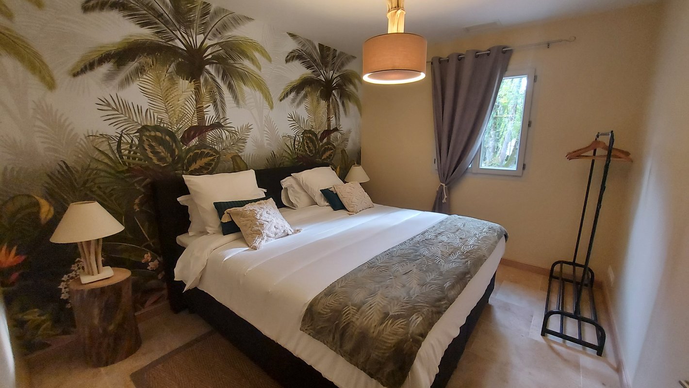 Gîte Nature & Spa privatif à Saint-Chamassy (5)