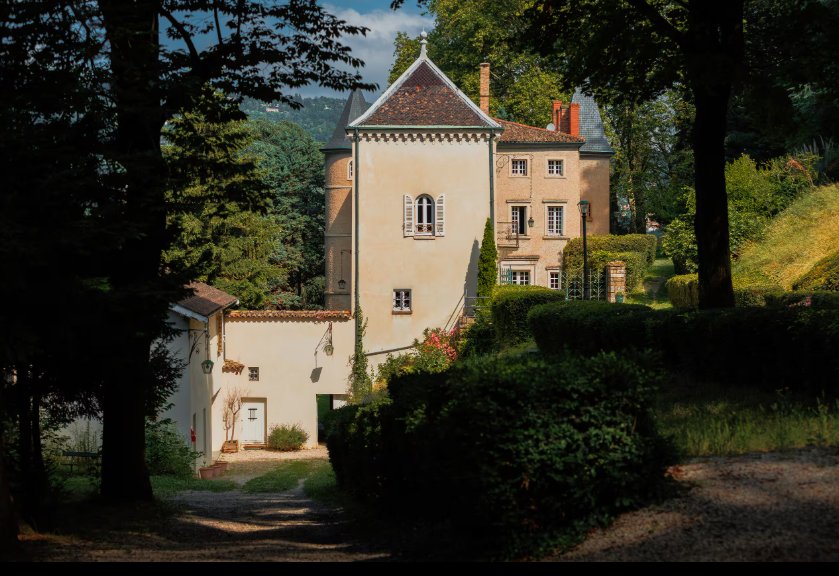 Domaine AbracadaRoom : Lyon Country Lodge - Image 1