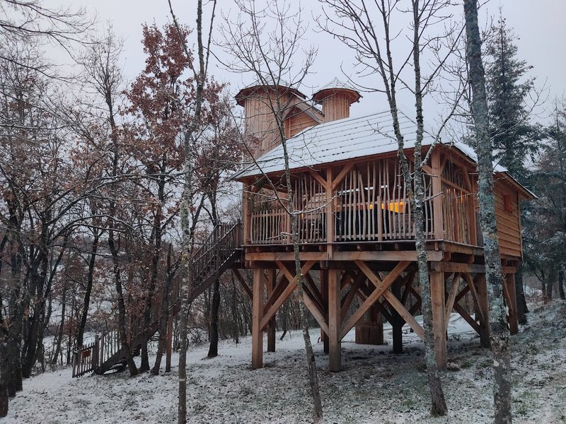 Hébergement AbracadaRoom : Cabane Château duplex - Spa/Jacuzzi™ - Aulteribe - Image 8