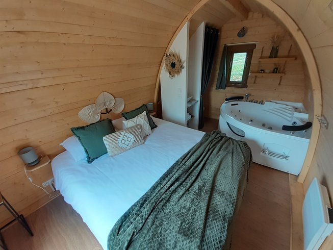 Hébergement AbracadaRoom : La Cabane de l'étang & Balnéo - Image 3