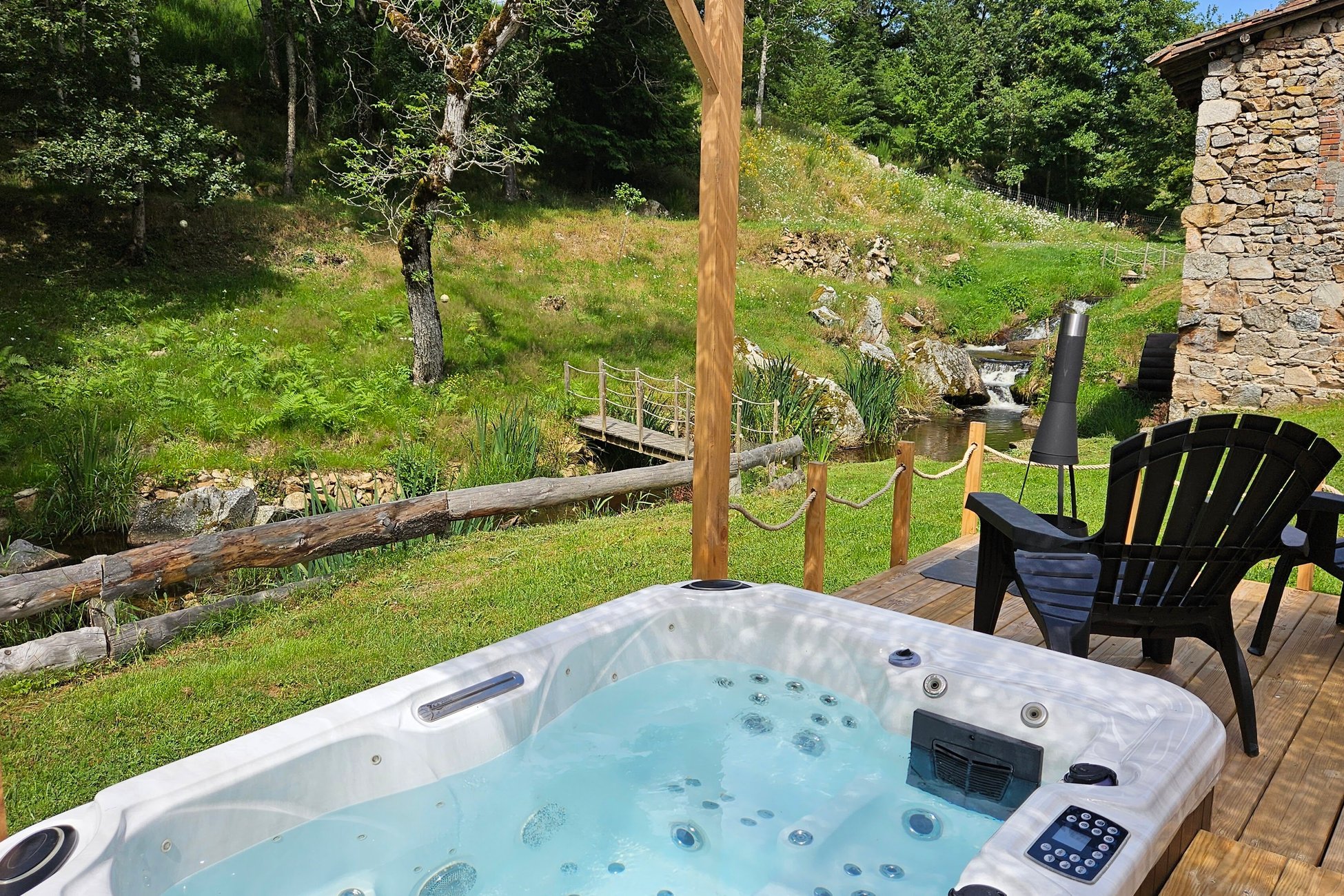 Hébergement UnicStay : Lodge des sources & Spa à Viscomtat