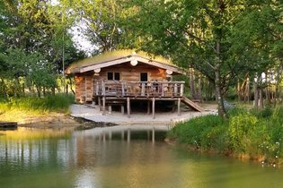 Cabane sur pilotis Aube