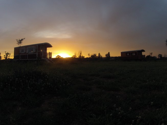 Hébergement AbracadaRoom : Roulotte Coquelicot - Image 10