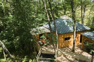 Cabane sur pilotis Lot