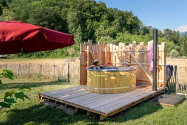 Lodge Gipsy & Spa à Vif (2)