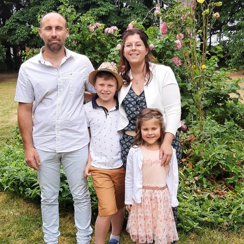 Marion, Julien et leurs enfants Lise et Arthur.
