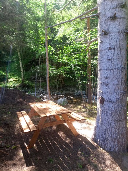 Hébergement AbracadaRoom : Chambre Roulotte et spa privatif  vue montagne - Image 19