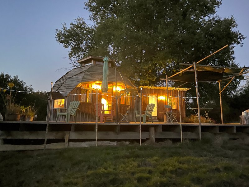 Hébergement AbracadaRoom : La cabane L'insolite Tanière - Image 18