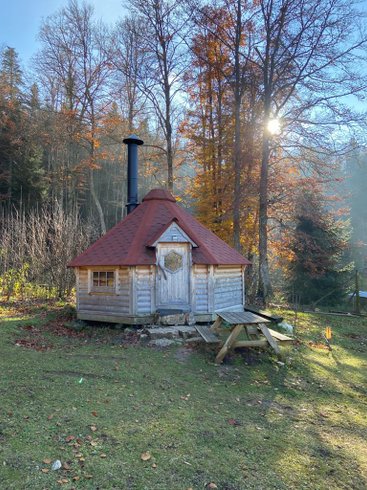 Hébergement AbracadaRoom : Kota 1 Hossa - Séjour trappeur auprès de chiens de traineau - Image 1