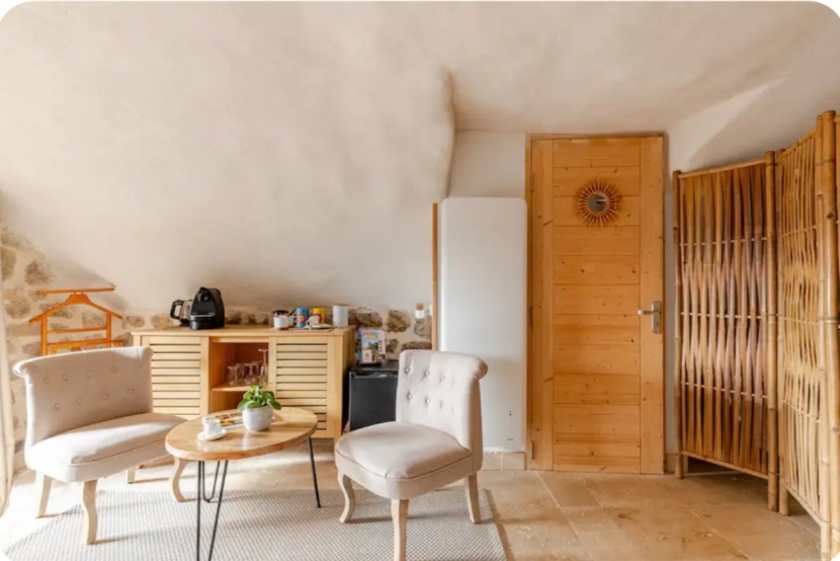 La chambre voûtée à Vernoux En Vivarais (7)