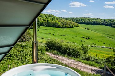 Singi : ecolodge de luxe en pleine nature avec bain nordique à Massingy-Lès-Vitteaux (2)