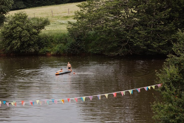 Hébergement AbracadaRoom : Notre Cabane perchée & son lac privé - Image 34