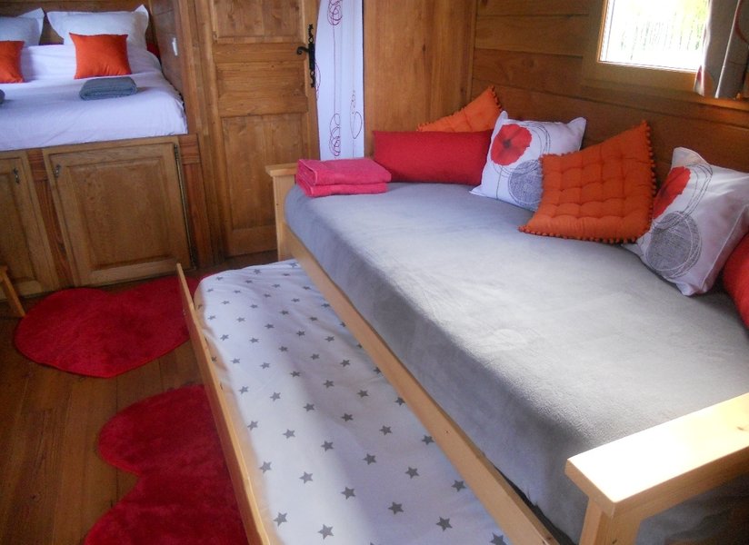 Hébergement AbracadaRoom : La roulotte Morgane - Image 6