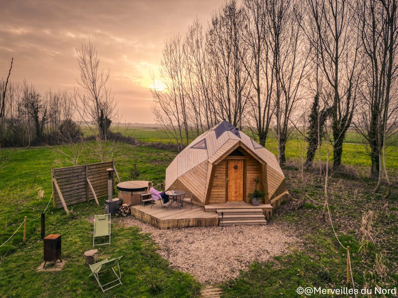 Hébergement AbracadaRoom : Zome Sweet Zome & Bain nordique - Image 1